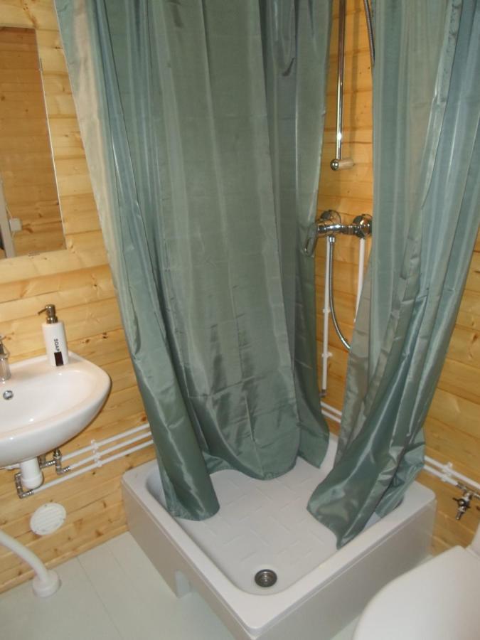 Tihase Puhkemajake Lodge Parnu